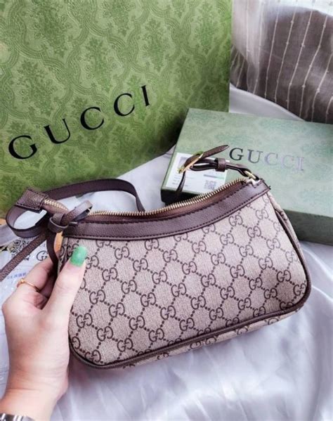 กระเป๋า gucci ophidia|Gucci กระเป๋า Ophidia small handbag.